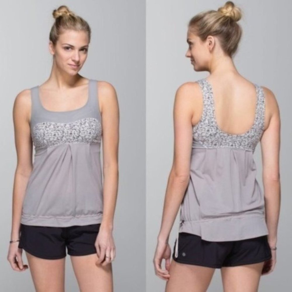 Lululemon Elevate Tank Petite Fleur Silver‎ Spoon size 4